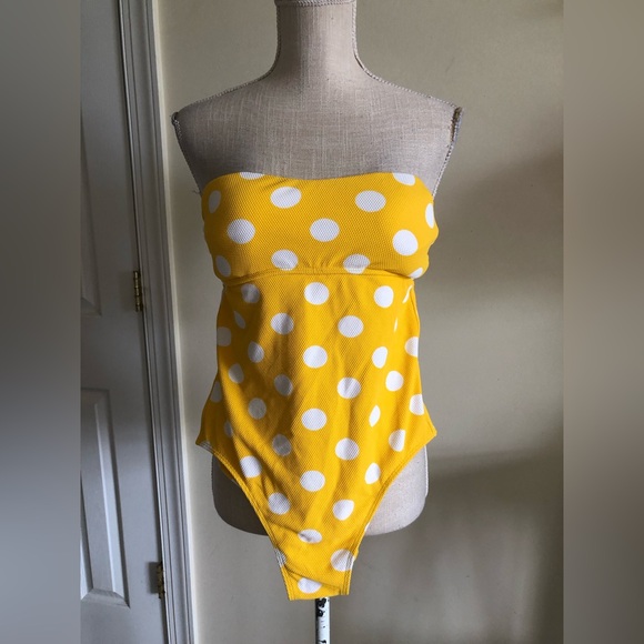 Elie & Bella One-piece yellow white polka dots back tie swimsuit size L - Picture 3 of 9
